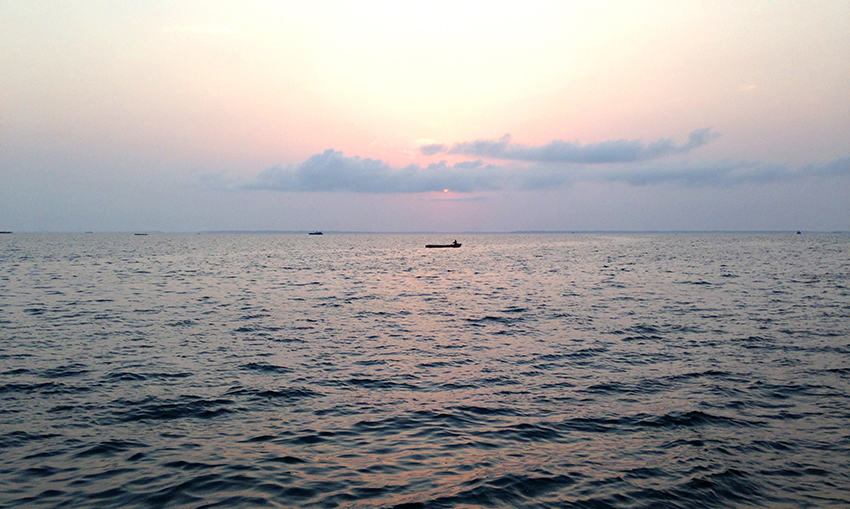 barque sur la lagune